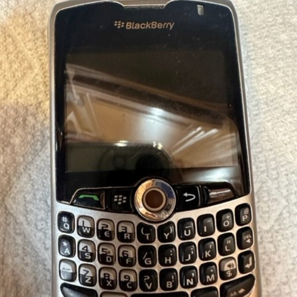 Blackberry phone with camera .   Qualcomm 3G CDMA